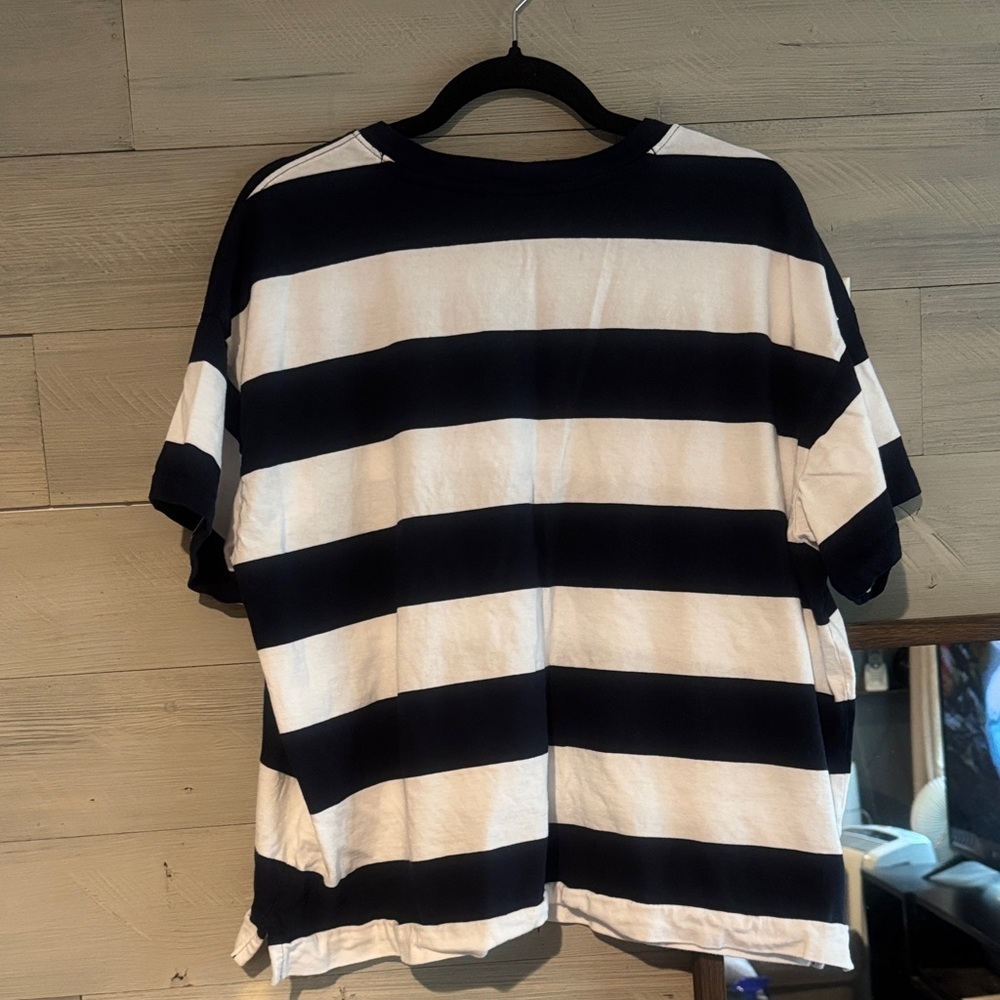 Old Navy Navy and White Striped Tee - Picture 5 of 5